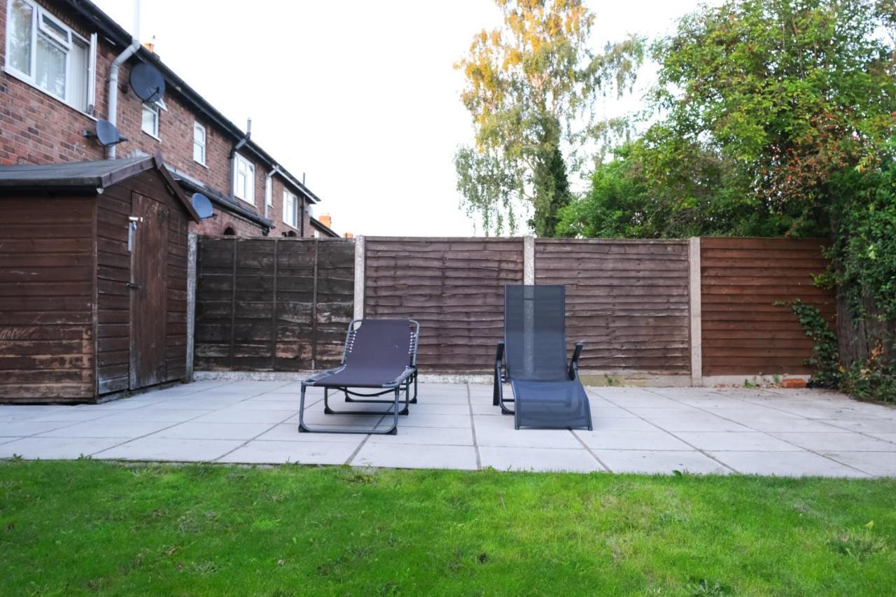 Bee Stays - Northway House Warrington  Exterior photo